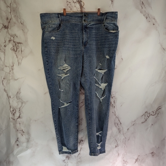Lane Bryant Jeans Womens 26 Light Wash Denim High Rise Distressed Boyfriend Crop - Picture 1 of 11